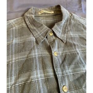 Tommy Bahama Men's Button-Up Gray Plaid Shirt Size Large 100% Tencel Lyocell